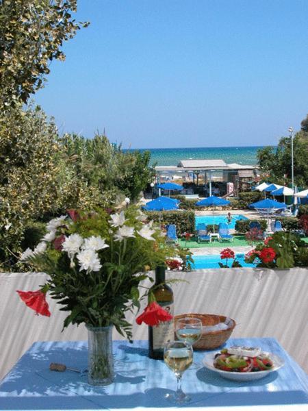 Galeana Beach Hotel Platanes  Eksteriør billede